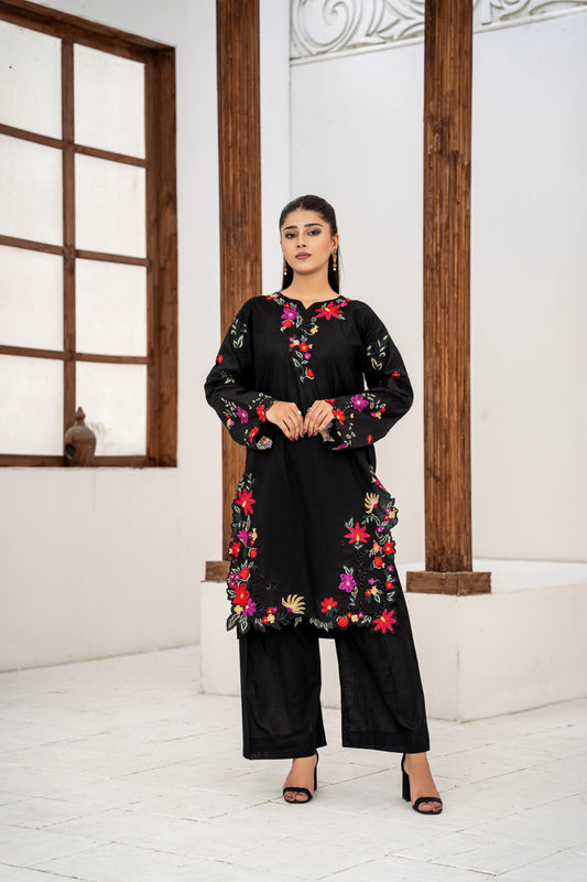 Aqsa Black Floral Embroidered 2-Piece