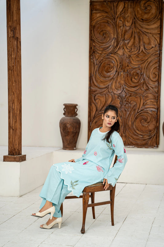 Aura Max Aqua Blue Embroidered 2-Piece Suit