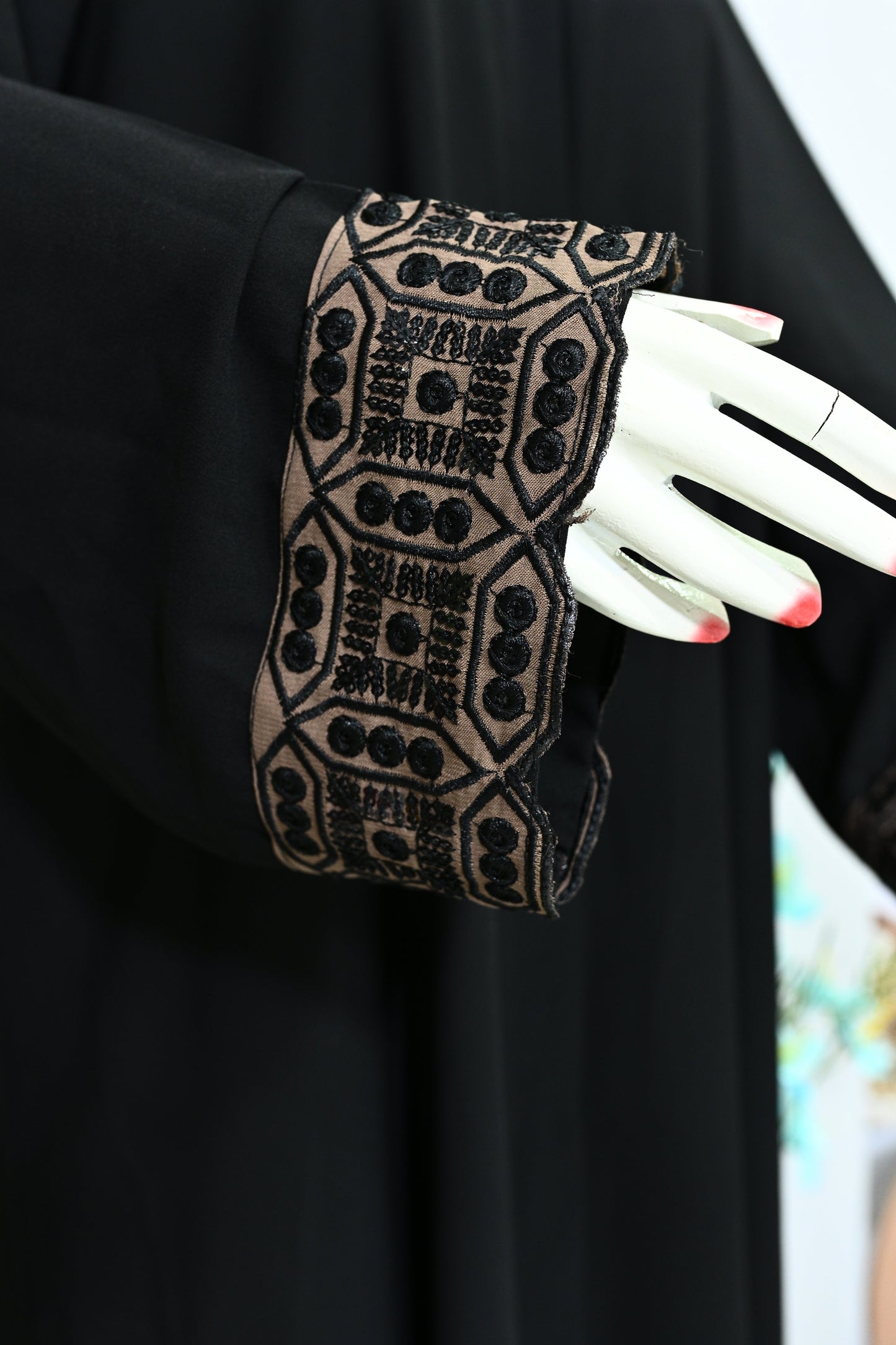 Raven Luxe Abaya