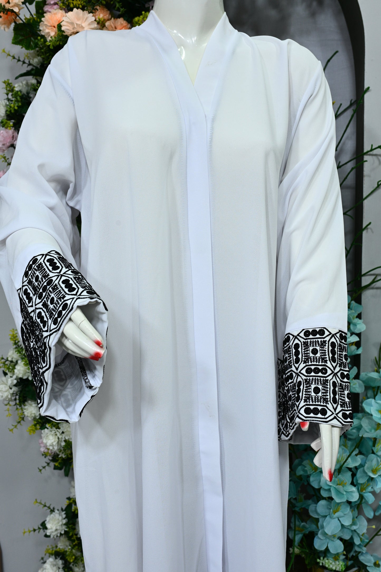 WHITE PARI ABAYA