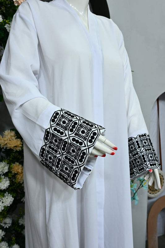 WHITE PARI ABAYA