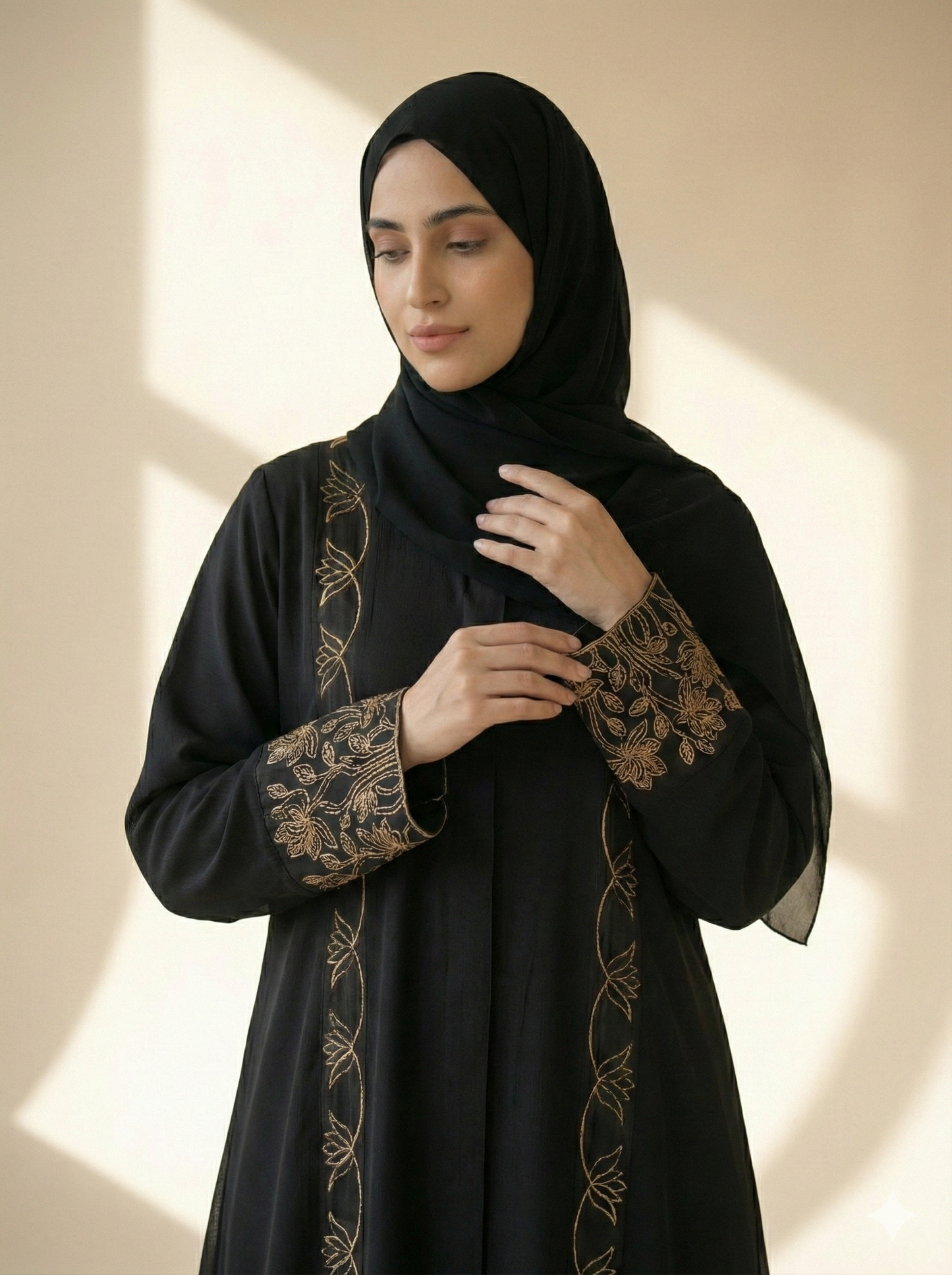 Noor-e-Zahab Abaya