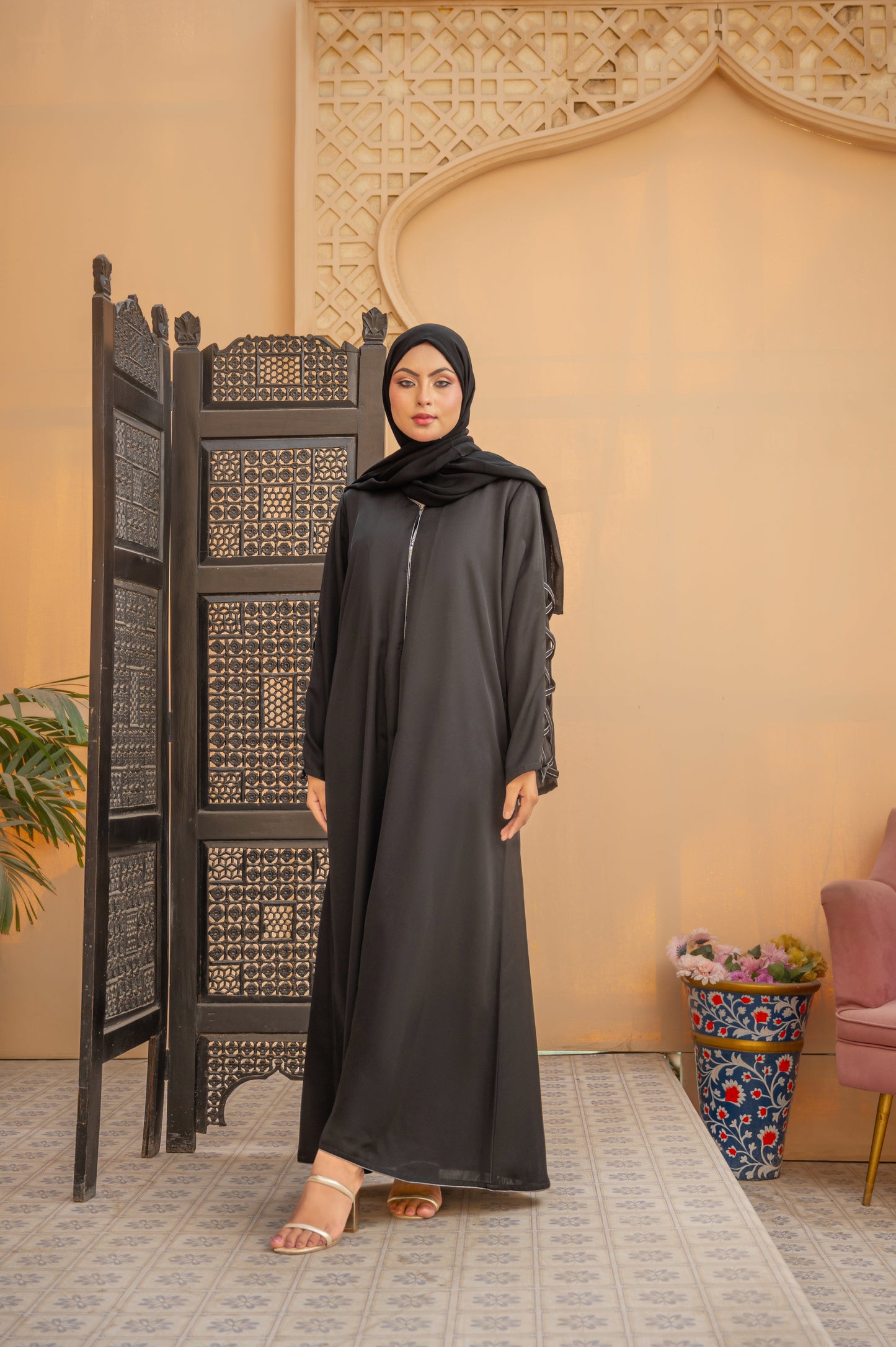 Black Wave Abaya